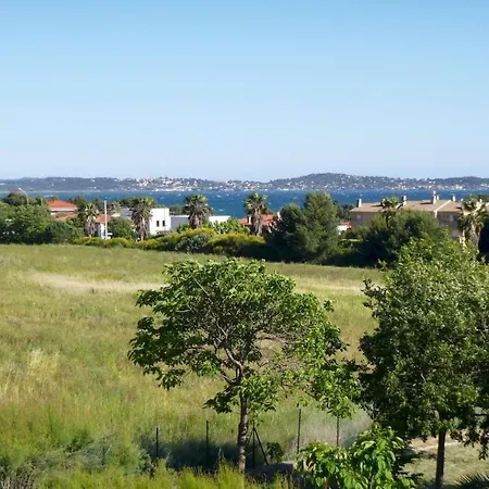 T2 Ensoleille, Vue Et Champ, Climatise * Carqueiranne