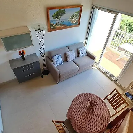 Apartament T2 Ensoleille, Vue Et Champ, Climatise Carqueiranne